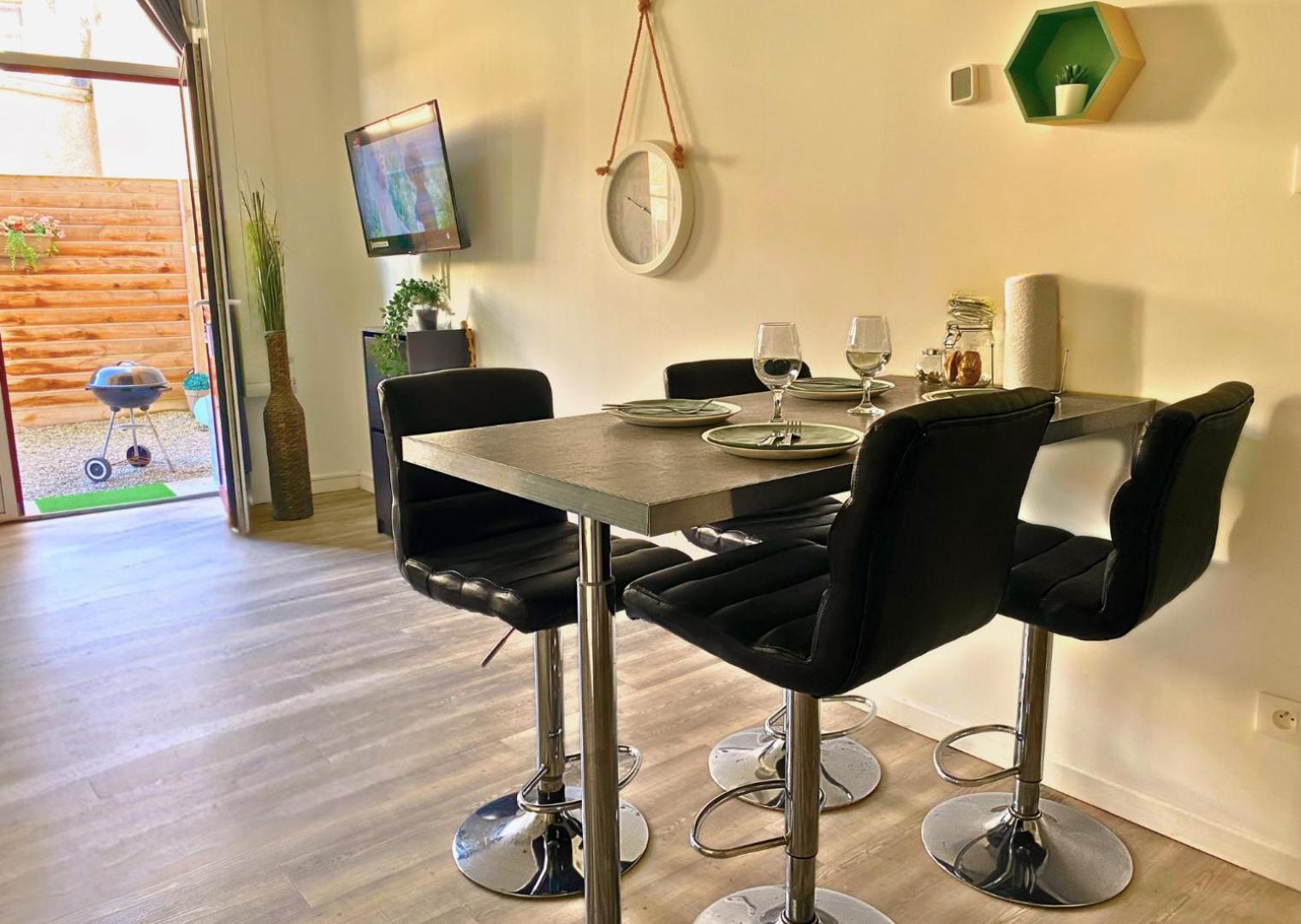 Appartement - Parking Prive Gratuit, Proche Centre-Ville Et Gare De Saint-Omer Saint-Omer (Pas-de-Calais) Zewnętrze zdjęcie