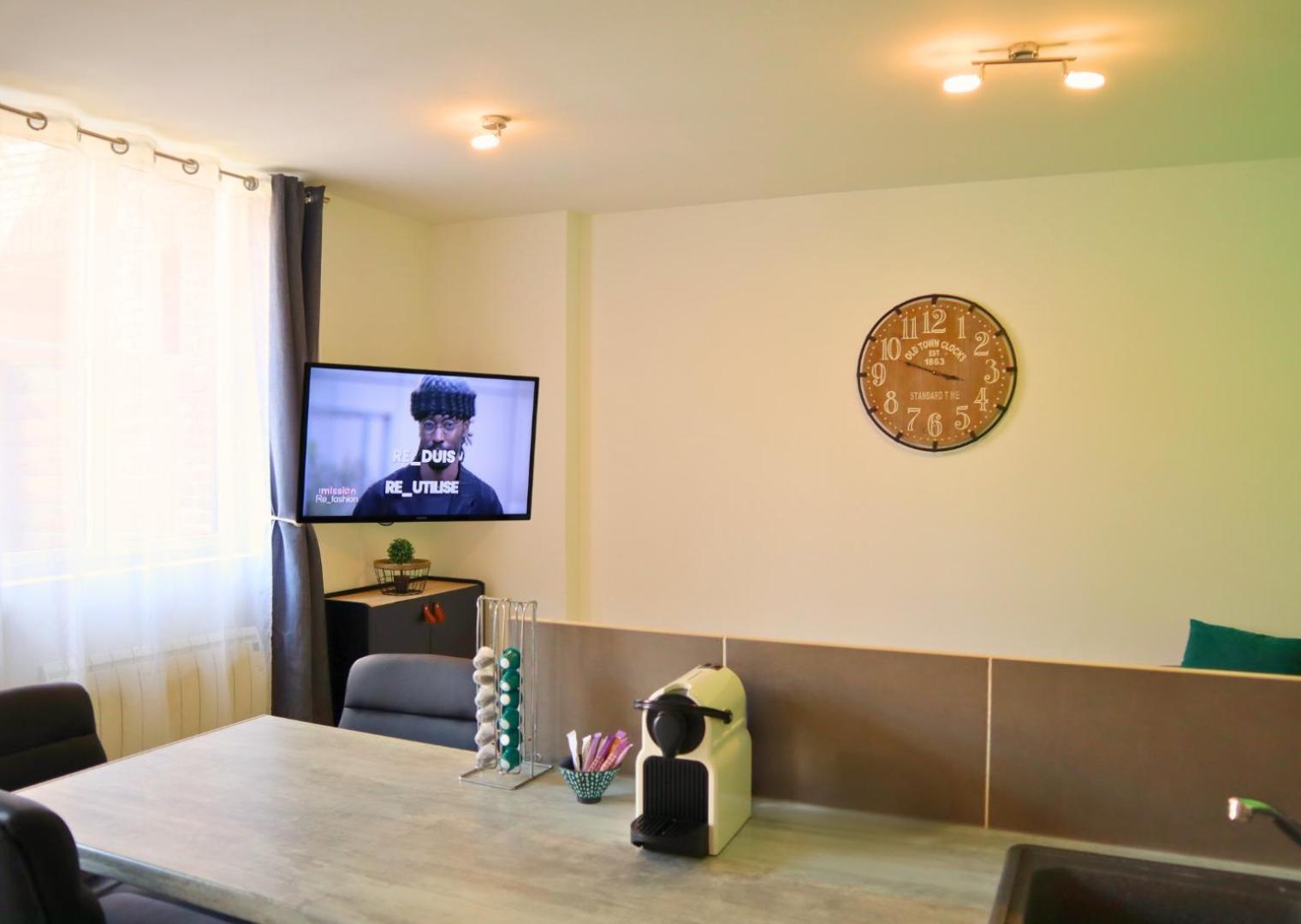 Appartement - Parking Prive Gratuit, Proche Centre-Ville Et Gare De Saint-Omer Saint-Omer (Pas-de-Calais) Zewnętrze zdjęcie